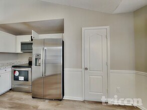 1016 Forest Glen in Jonesboro, GA - Building Photo - Building Photo