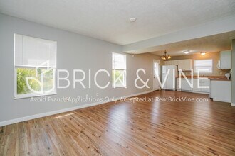 3879 Liriope St in Canal Winchester, OH - Building Photo - Building Photo