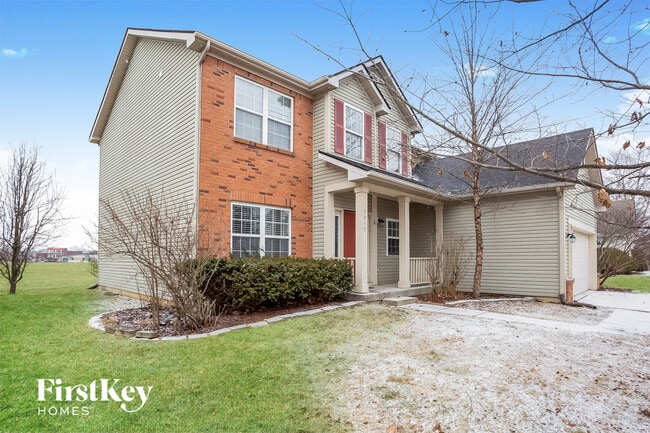 13947 Royalwood Dr in Fishers, IN - Building Photo - Building Photo