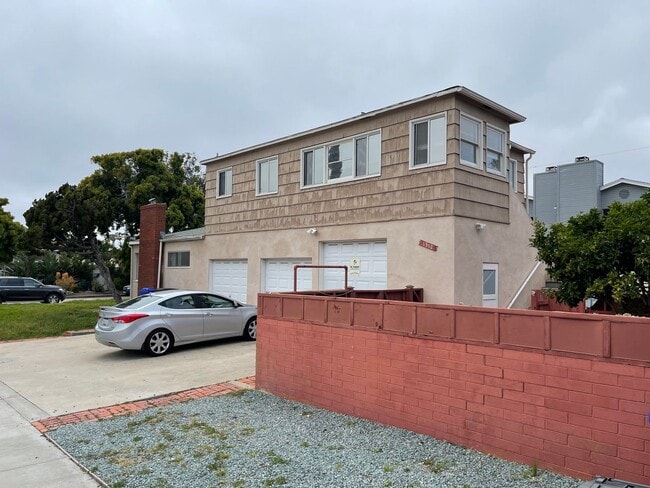 property at 1312 Reed Ave