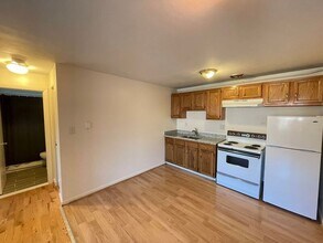 183 Loudon Rd in Concord, NH - Building Photo - Building Photo