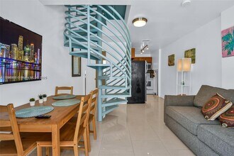 6966 Byron Ave in Miami Beach, FL - Building Photo - Building Photo