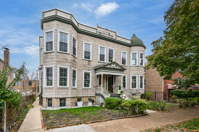 1621 W Balmoral Ave in Chicago, IL - Building Photo - Building Photo