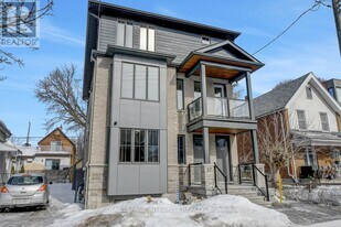 35 Ella St in Ottawa, ON - Building Photo