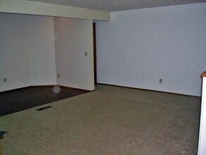 19980 SW Almond St in Beaverton, OR - Building Photo - Building Photo