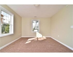 39 Athens St in Weymouth, MA - Building Photo - Building Photo