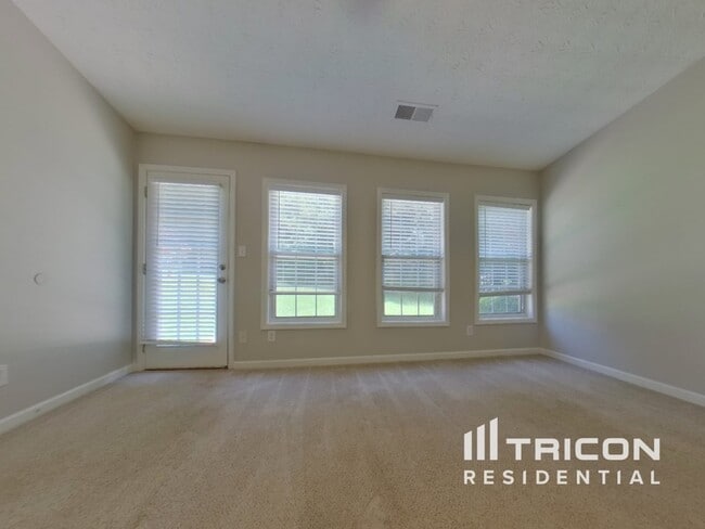 7302 Silver Mine Ct in Austell, GA - Building Photo - Building Photo