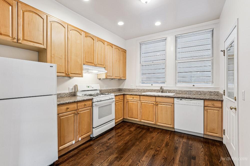1393 Waller St in San Francisco, CA - Building Photo