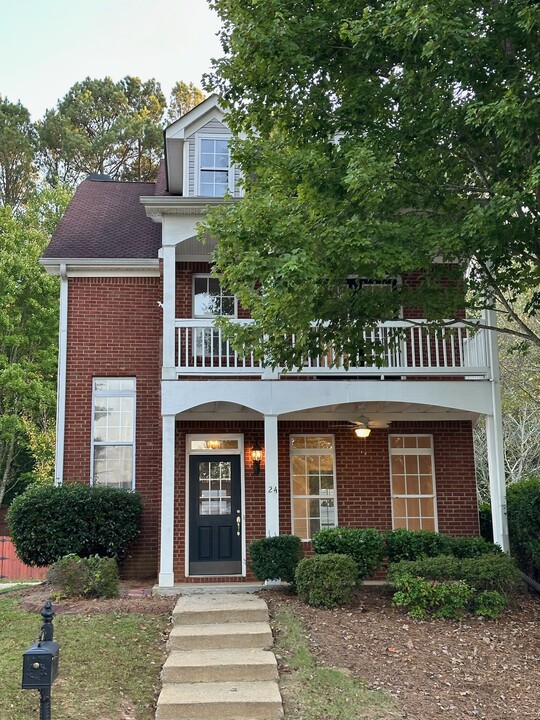 24 Verandah View in Newnan, GA - Building Photo