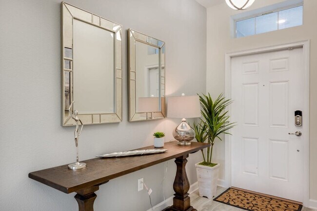 4801 Kings Castle Cir in Kissimmee, FL - Building Photo - Building Photo