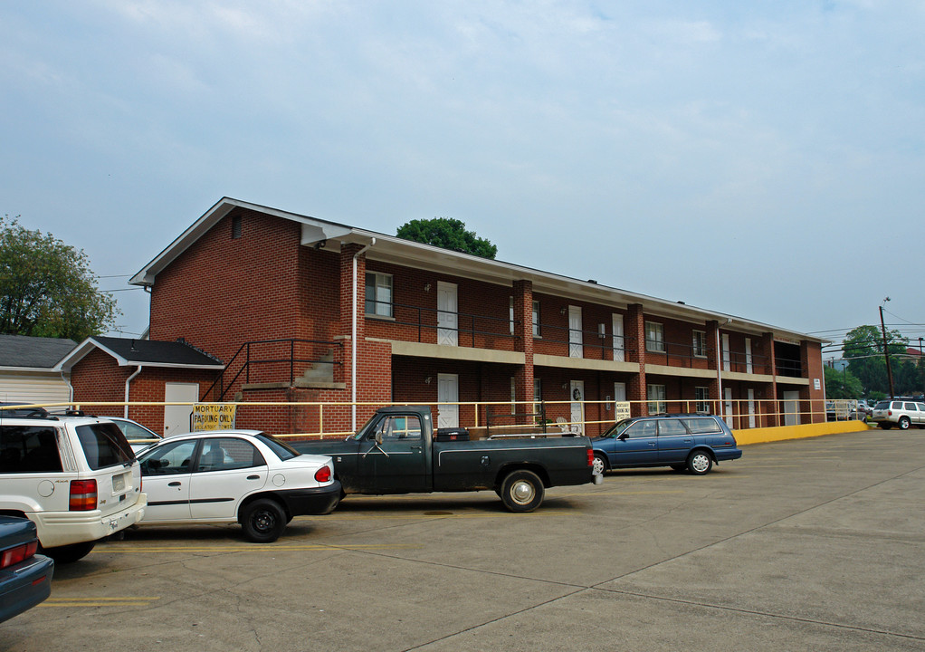 Cyprus Apartments in Huntington, WV - Building Photo