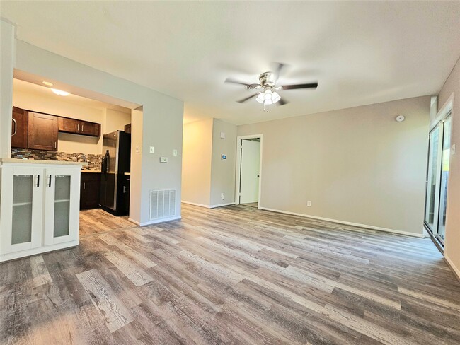 909 Silber Rd