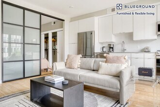 2210 Wisconsin Ave NW, Unit SI FL4-ID547 in Washington, DC - Building Photo - Building Photo