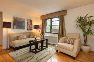 Brookchester Apartments in New Milford, NJ - Building Photo - Interior Photo