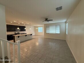 905 S Canal Dr in Chandler, AZ - Building Photo - Building Photo