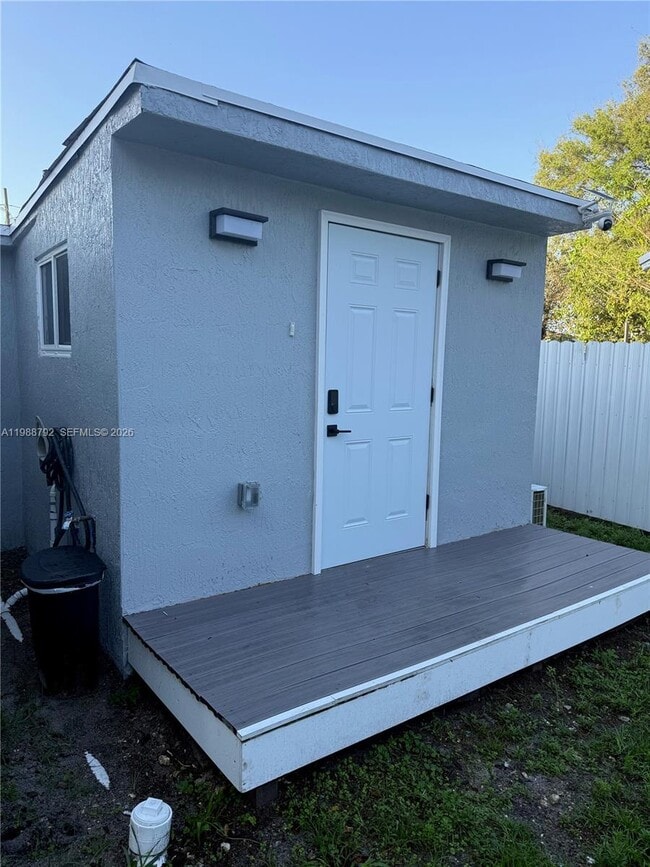 1608 NW 51st Terrace in Miami, FL - Building Photo - Building Photo