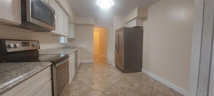 11345 Circle Way in Leesburg, FL - Building Photo - Building Photo