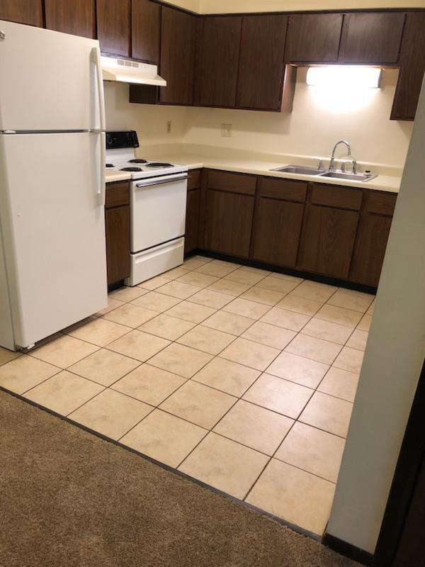 Grand Avenue Apartments in Beloit, WI - Building Photo - Building Photo