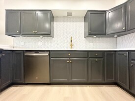 8325 E Angus Dr in Scottsdale, AZ - Building Photo