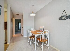 8425 112th St, Unit 203 in Seminole, FL - Building Photo - Building Photo