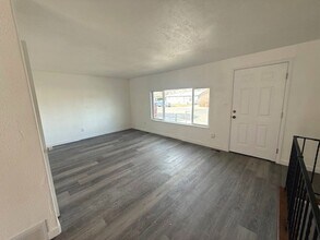 978 Southside Dr in Elko, NV - Building Photo - Building Photo