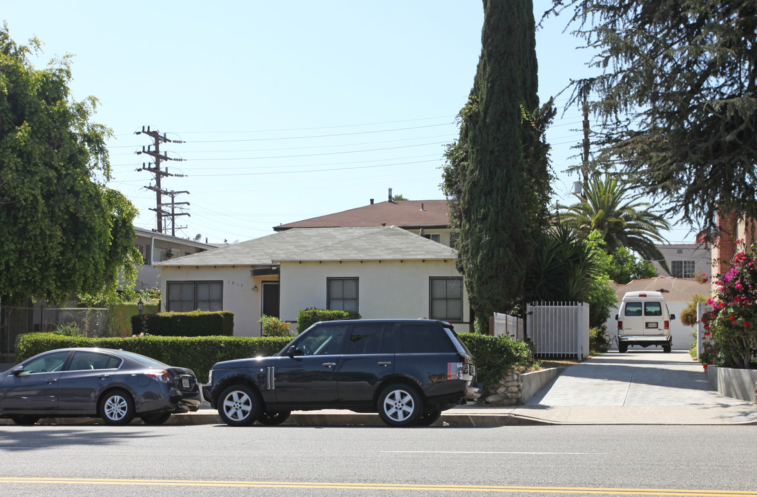 1017 Western Ave in Glendale, CA - Building Photo