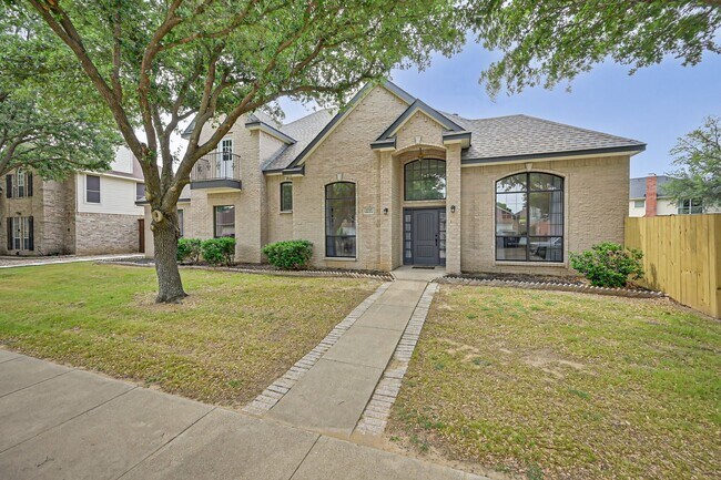 2735 Water Oak Dr in Grand Prairie, TX - Building Photo - Building Photo