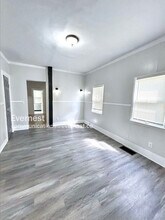 14917 Darwin Ave in Cleveland, OH - Building Photo - Building Photo