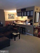 51 Eton Way in Franklin Township, NJ - Building Photo - Building Photo
