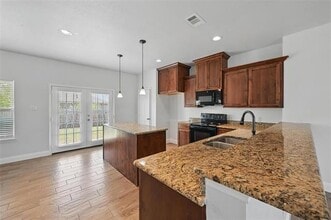 4909 Jefferson St in Greenville, TX - Building Photo - Building Photo