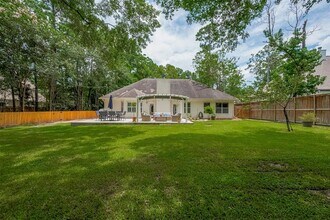 2405 Chantilly Ln in Conroe, TX - Building Photo - Building Photo