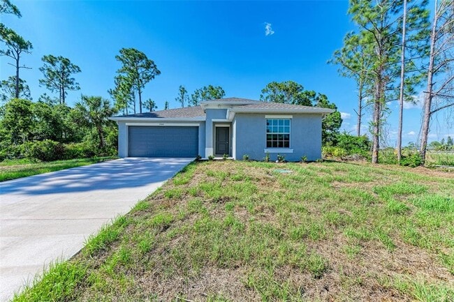 1217 Birchcrest Blvd in Port Charlotte, FL - Building Photo - Building Photo