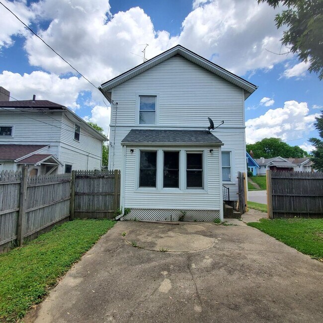 1271 Highland Ave in Dayton, OH - Building Photo - Building Photo