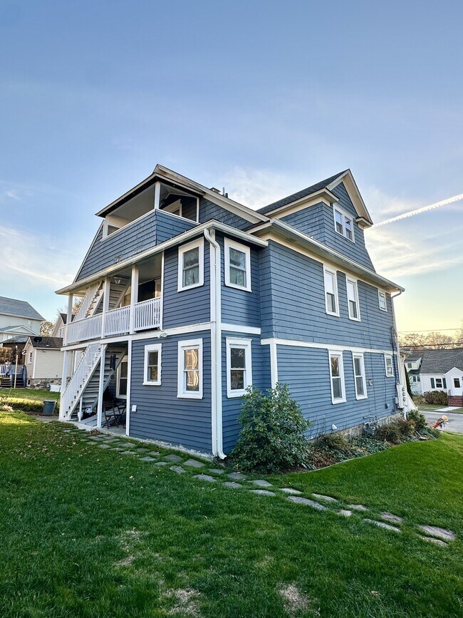 11 Avenue A in Norwalk, CT - Building Photo - Building Photo