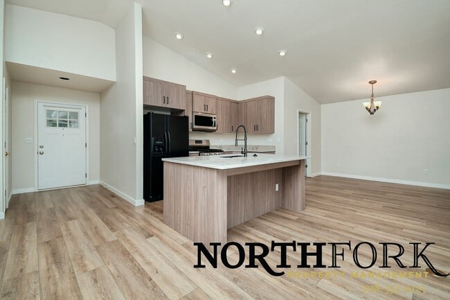 324 Procyon Pl in Star, ID - Building Photo - Building Photo