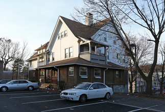 Grove Street Apartments in Waterbury, CT - Foto de edificio - Building Photo