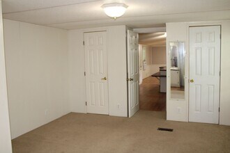 101 River Blf Rd in Brevard, NC - Building Photo - Building Photo