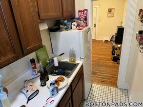 1254 Commonwealth Ave, Unit 1 in Boston, MA - Building Photo - Building Photo