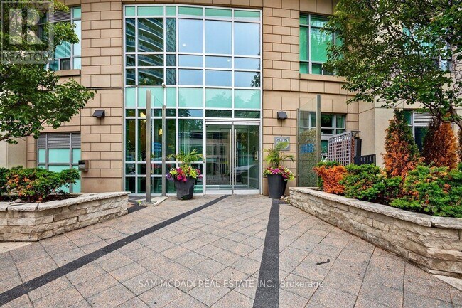 80-2780 Absolute Ave in Mississauga, ON - Building Photo - Building Photo