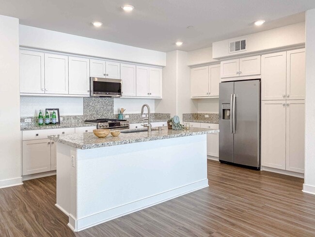 1893 Union St in Anaheim, CA - Building Photo - Building Photo