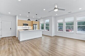 The Reserve at Alamo Ranch in San Antonio, TX - Foto de edificio - Building Photo