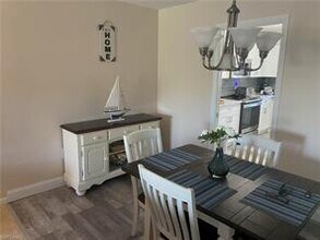 600 Valley Stream Dr-Unit -F4 in Naples, FL - Building Photo - Building Photo