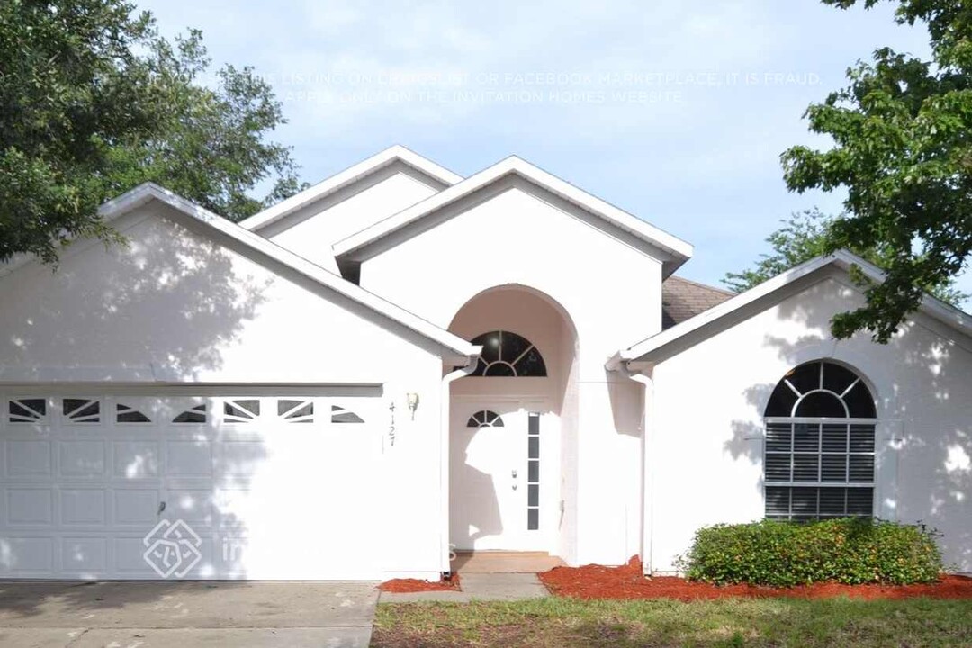 4127 Forest Island Dr in Orlando, FL - Building Photo