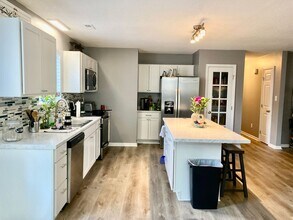 407 Sitton Pl in Jacksonville, NC - Building Photo - Building Photo