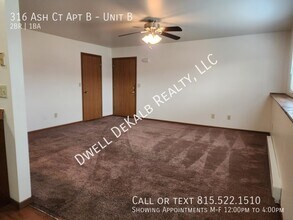 316 Ash Ct in Dekalb, IL - Building Photo - Building Photo