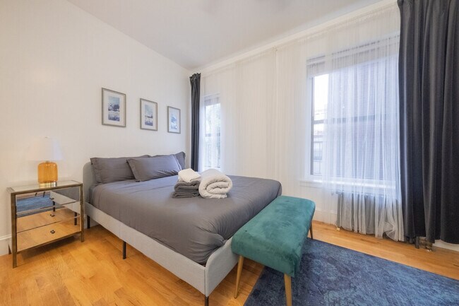 230 W 113th St, Unit SI ID1031995P in New York, NY - Building Photo - Building Photo