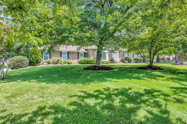 8112 Dozier Pl in Brentwood, TN - Building Photo - Building Photo