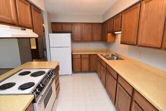 1049-1051 Terrace Dr in Onalaska, WI - Building Photo - Building Photo