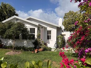 4605 Garden Ave in West Palm Beach, FL - Building Photo - Building Photo