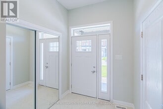 96 OSLER St in Kanata, ON - Building Photo - Building Photo